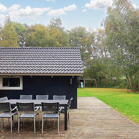 Four-Bedroom Holiday Home In Vaeggerlose 8 Bøtø By エクステリア 写真