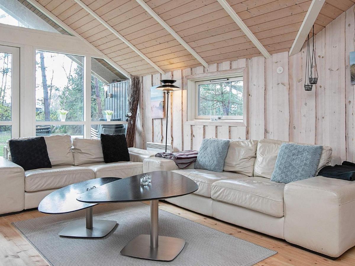 Four-Bedroom Holiday Home In Vaeggerlose 8 Bøtø By エクステリア 写真
