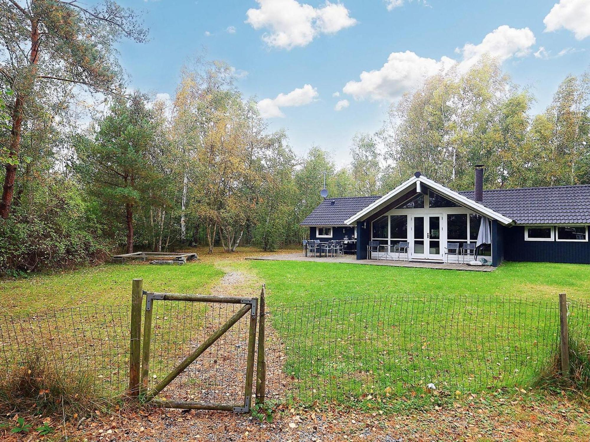 Four-Bedroom Holiday Home In Vaeggerlose 8 Bøtø By エクステリア 写真